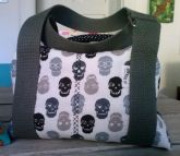 Bolsa modelo frasqueira