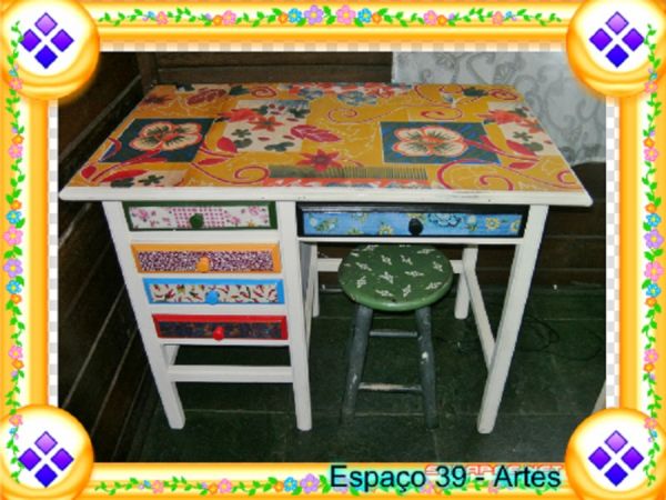 RESTAURAÇÃO DE MÓVEIS - ESCRIVANINHA C/APLICAÇÃO DE TECIDOS